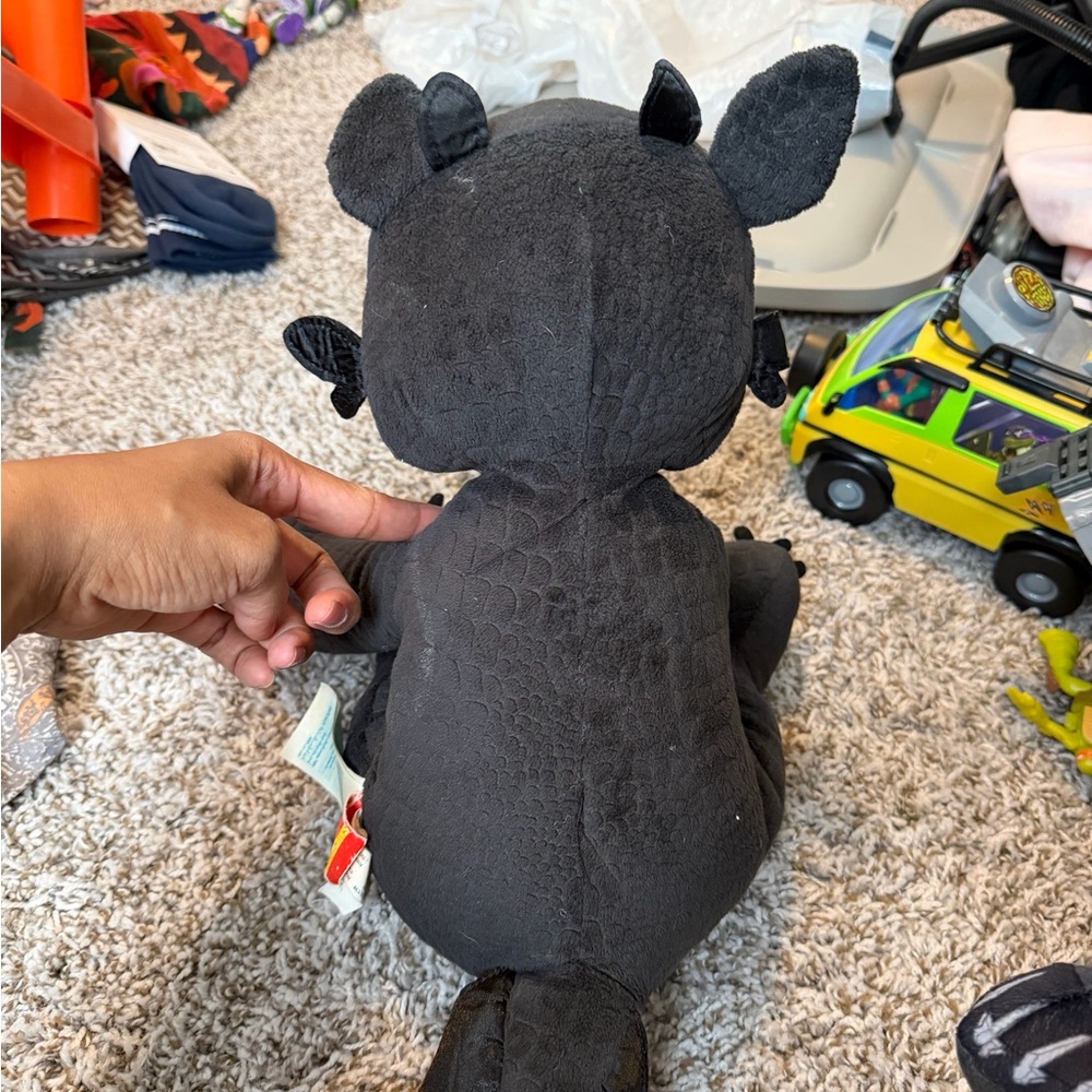Toothless Plush - Picture 3 of 3